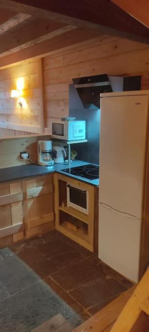 Les Cabanes De Pellier Charcier Eksteriør billede